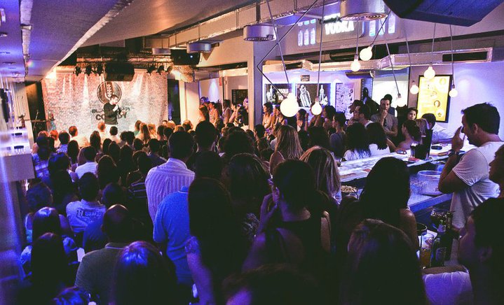 Los mejores lugares para salir de fiesta en Tenerife 5 blanco-bar-tenerife-fiesta-gf-hoteles