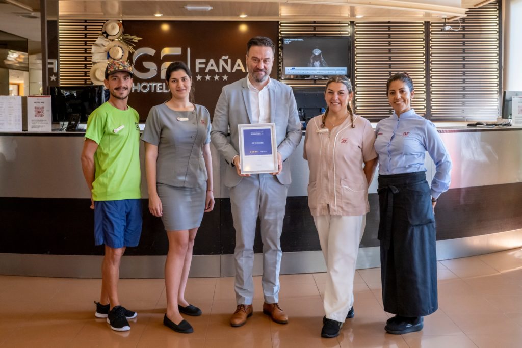 GF Hoteles receives 4 HolidayCheck awards 4 GF Fañabé recibe la recomendación HolidayCheck 2023
