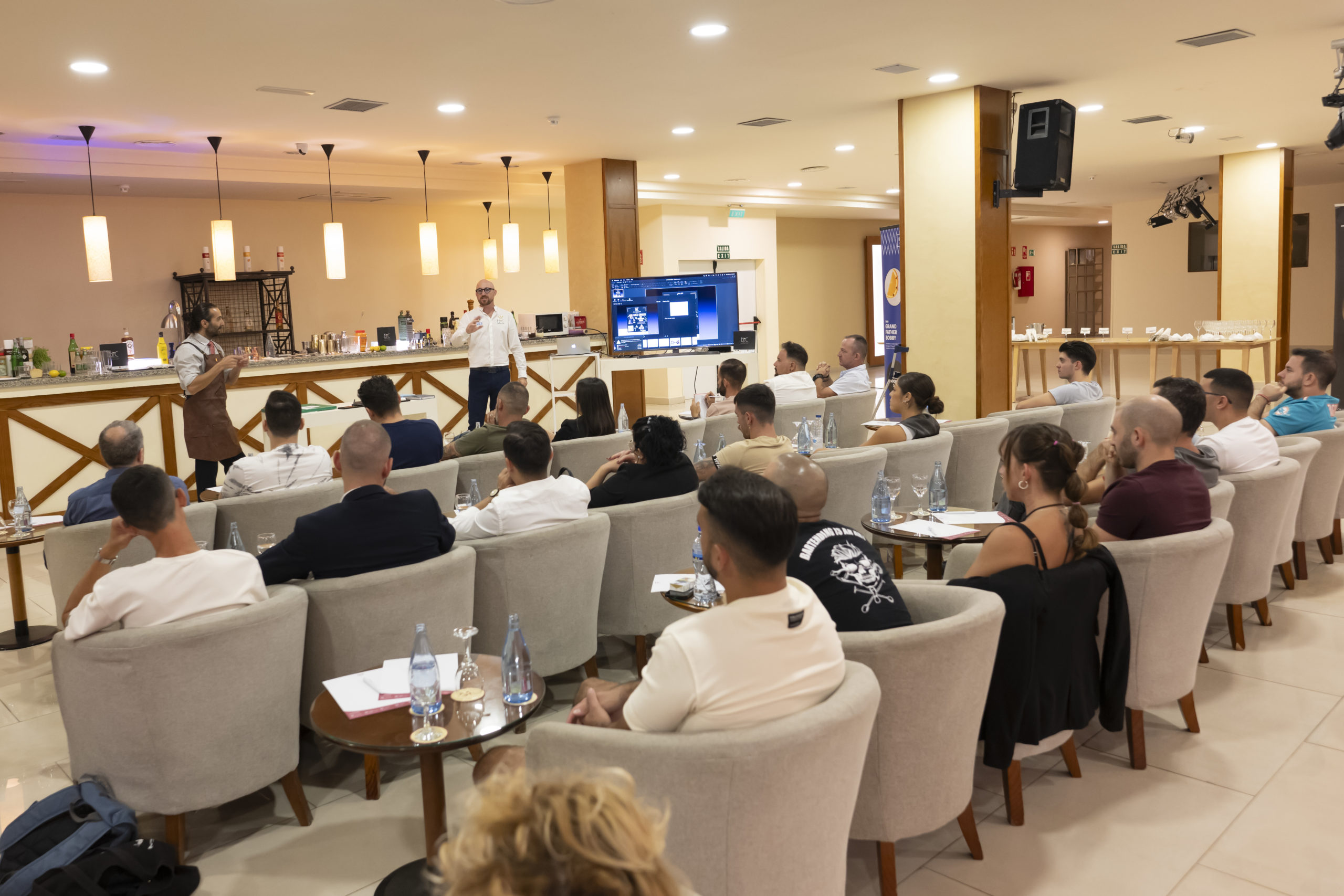 formación coctelería GF Hoteles